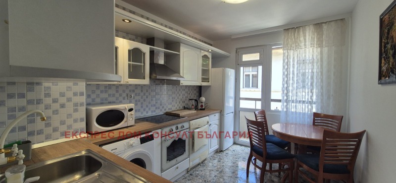Kiralık  3 yatak odası Sofia , Centar , 135 metrekare | 87230445 - görüntü [3]
