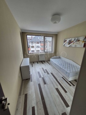 ���� ��� ���� 3-����� | Imot.bg � ����� ������ 8