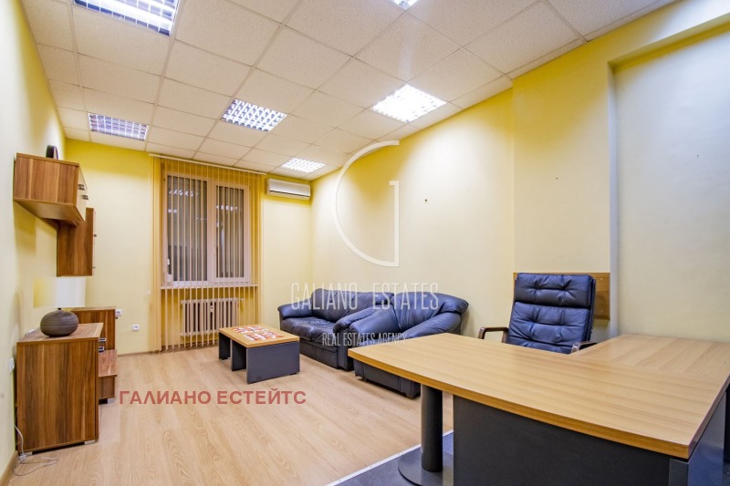Дава под наем  Офис град София , Център , 110 кв.м | 69082703