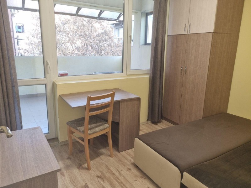 Дава под наем 3-СТАЕН, гр. София, Зона Б-19, снимка 4 - Апартаменти - 52658656