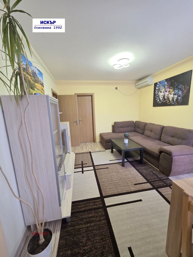 En renta  1 dormitorio Sofia , Mladost 4 , 70 metros cuadrados | 70303136 - imagen [5]