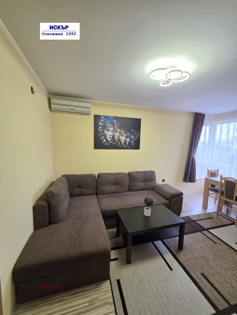 En renta  1 dormitorio Sofia , Mladost 4 , 70 metros cuadrados | 70303136 - imagen [4]