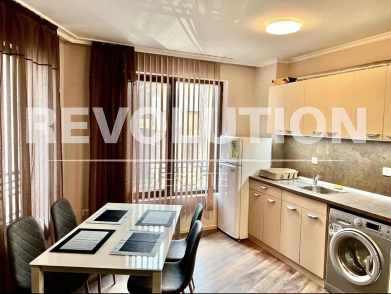 Kiadó  2 hálószobás Varna , Centar , 85 négyzetméter | 50023907
