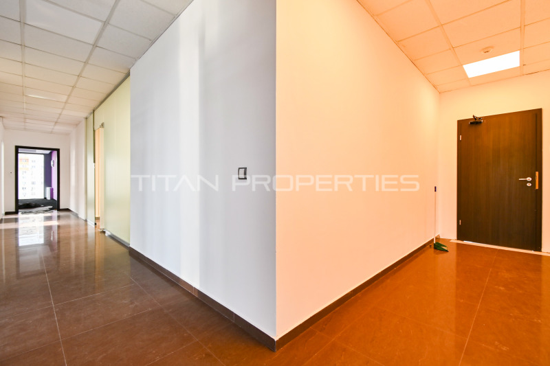 Te huur  Kantoor Sofia , Ljulin 10 , 250 m² | 28412676 - afbeelding [17]