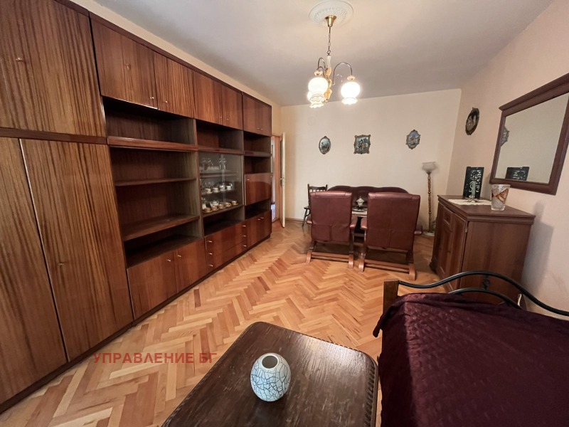 Til leje  1 soveværelse Sofia , Druzhba 1 , 70 kvm | 42139844
