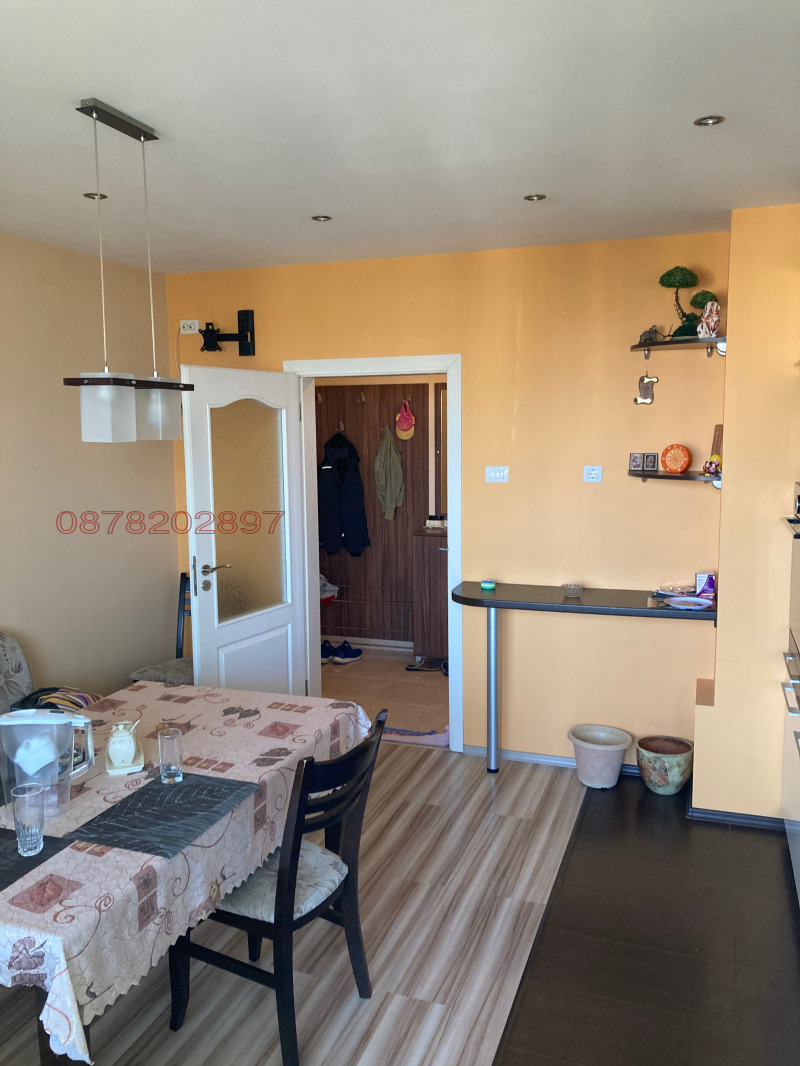 Дава под наем 3-СТАЕН, гр. Враца, Дъбника