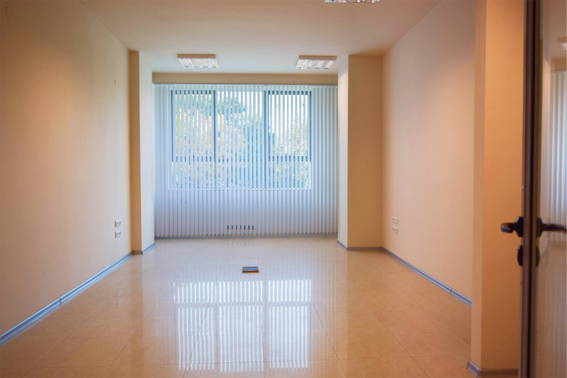 Do wynajęcia  Biuro Sofia , Goce Delczew , 187 mkw | 20484743 - obraz [8]