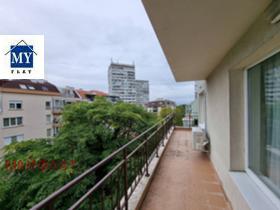 1 quarto Lazur, Burgas 9