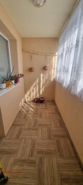 ���� ��� ���� 3-����� | Imot.bg � ����� ������ 12