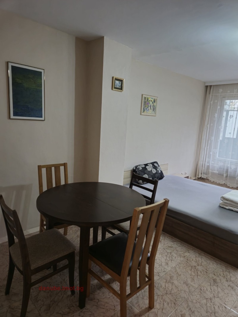 Zu vermieten  1 Schlafzimmer Ruse , Wazraschdane , 78 qm | 95452057 - Bild [8]