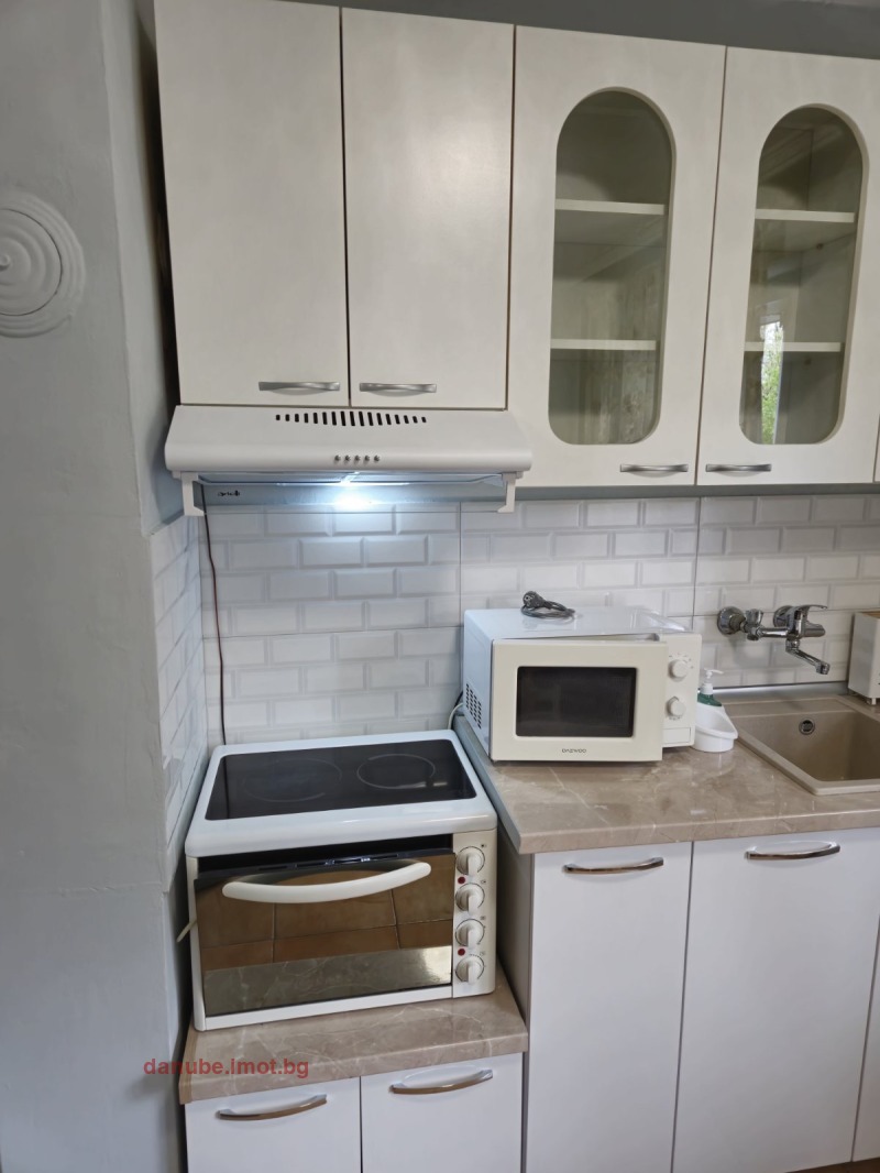 Zu vermieten  1 Schlafzimmer Ruse , Wazraschdane , 78 qm | 95452057 - Bild [5]