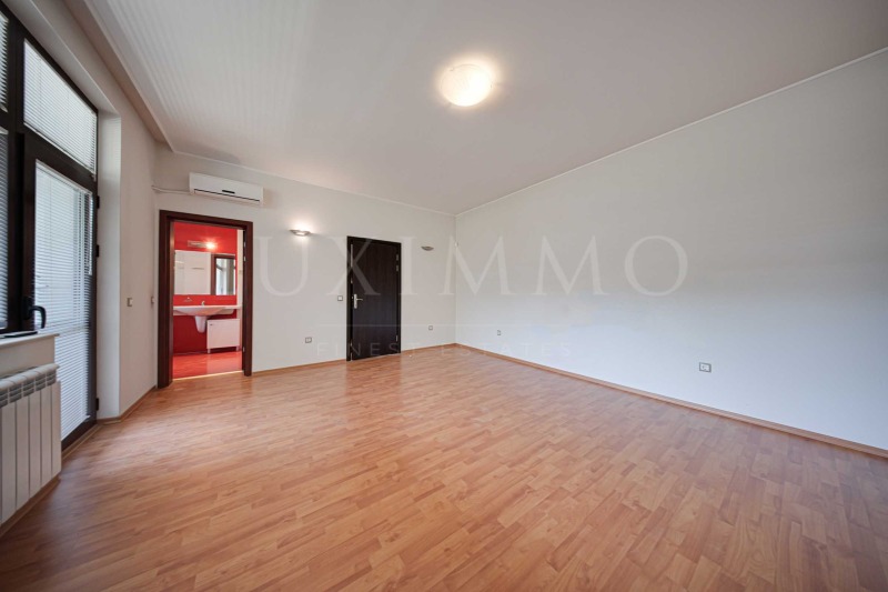 A louer  Maison Sofia , m-t Kambanite , 489 m² | 93012794 - image [12]