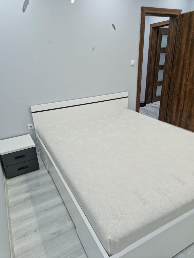 Zu vermieten  1 Schlafzimmer Plowdiw , Kjutschuk Parisch , 76 qm | 63482540 - Bild [5]