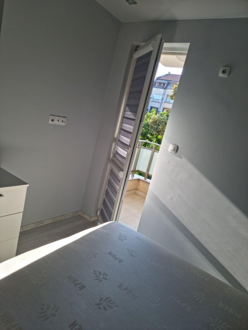 Zu vermieten  1 Schlafzimmer Plowdiw , Kjutschuk Parisch , 76 qm | 63482540 - Bild [8]