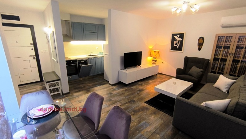 Дава под наем 2-СТАЕН, гр. Русе, Център, снимка 3 - Апартаменти - 52815948