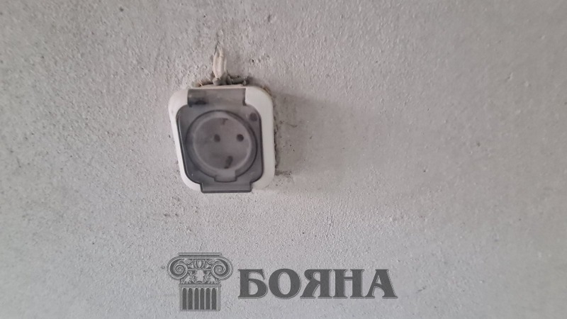 Дава под наем ГАРАЖ, ПАРКОМЯСТО, гр. Русе, Веждата, снимка 2 - Гаражи и паркоместа - 52636626