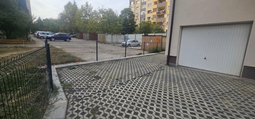 Дава под наем ГАРАЖ, ПАРКОМЯСТО, гр. Кърджали, Възрожденци