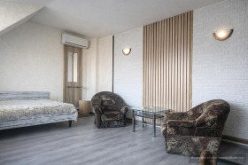 МЕЗОНЕТ, 70 m2