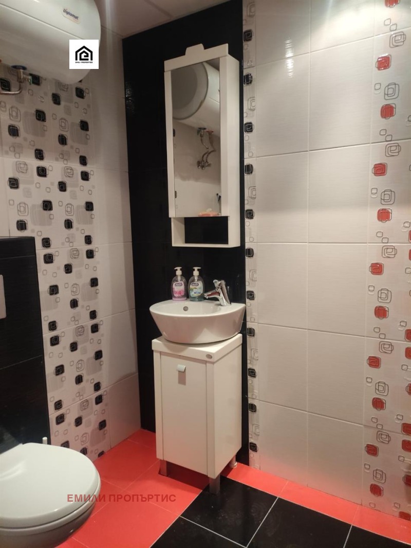 K pronájmu  Podkroví Sofia , Krastova vada , 40 m2 | 83077979 - obraz [6]
