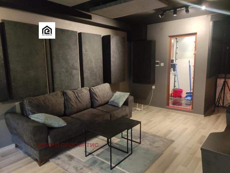K pronájmu  Podkroví Sofia , Krastova vada , 40 m2 | 83077979 - obraz [2]