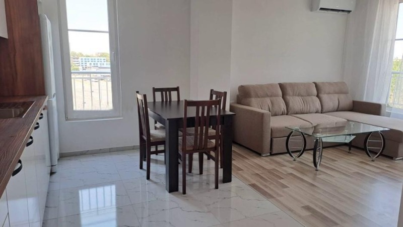 En renta  2 dormitorios Plovdiv , Gagarin , 88 metros cuadrados | 98354342 - imagen [2]