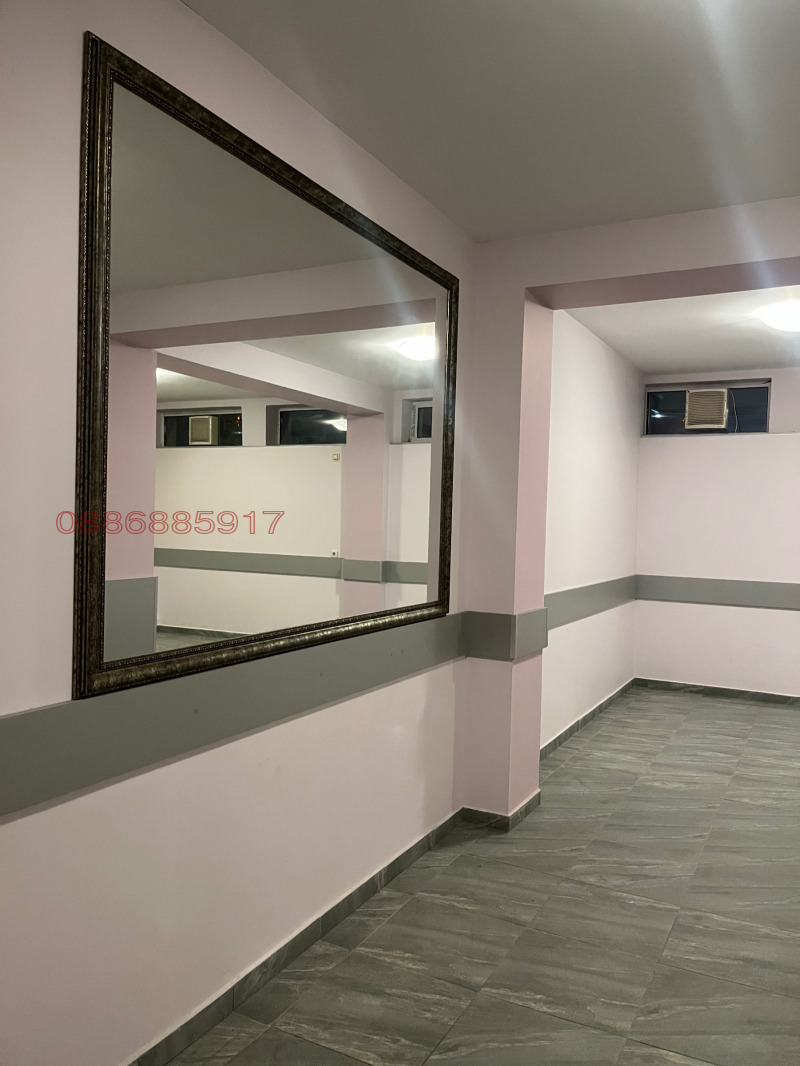 Дава под наем МАГАЗИН, гр. Кърджали, Възрожденци, снимка 12 - Магазини - 52781139