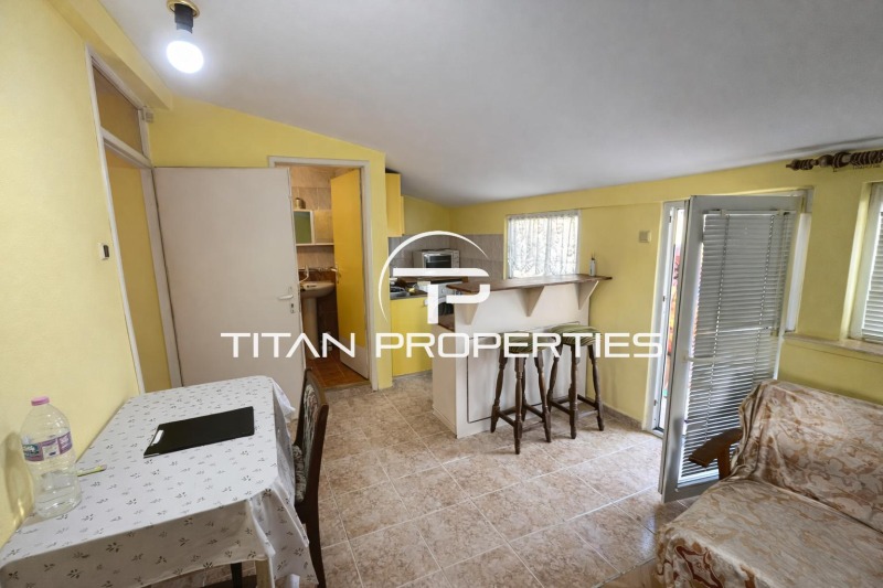 Дава под Наем 1-СТАЕН в град Варна, Център - 30 кв.м / 300 € » 586.75 лв., ТИТАН ПРОПЪРТИС ВАРНА