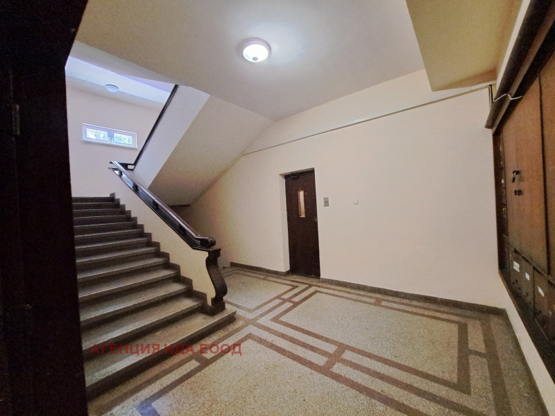 Vuokrattavana  1 makuuhuone Sofia , Tsentar , 70 neliömetriä | 42727059