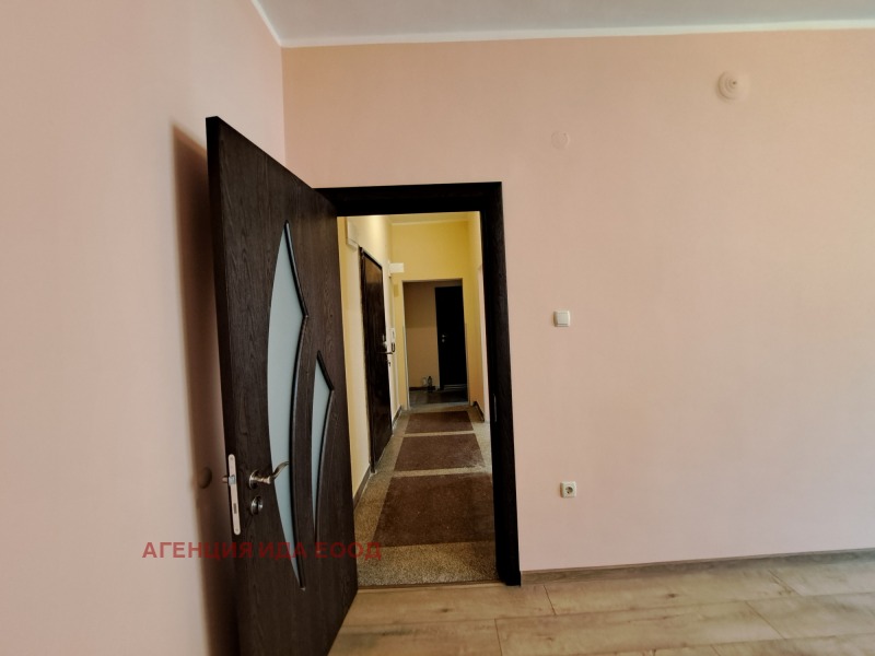 Vuokrattavana  1 makuuhuone Sofia , Tsentar , 70 neliömetriä | 42727059 - kuva [11]