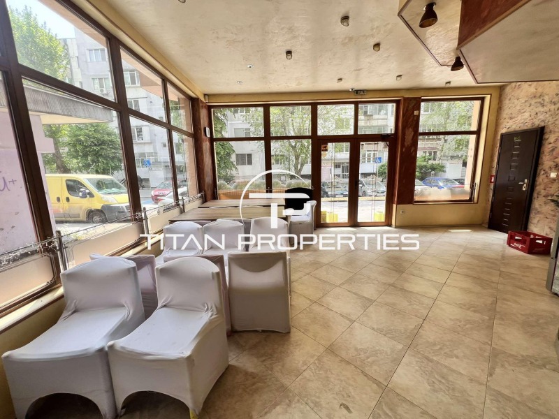 Til leie  Bar; Kaffebar Varna , Mladost 1 , 250 kvm | 94456005 - bilde [8]