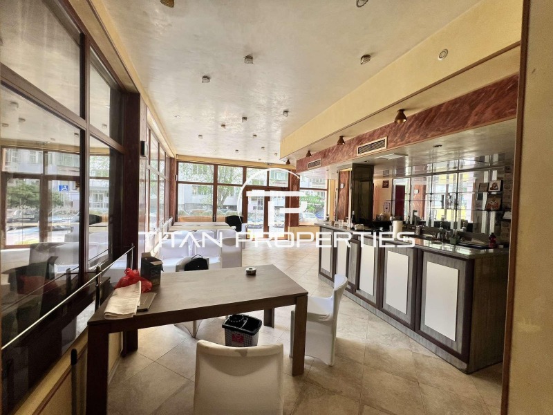 Til leie  Bar; Kaffebar Varna , Mladost 1 , 250 kvm | 94456005