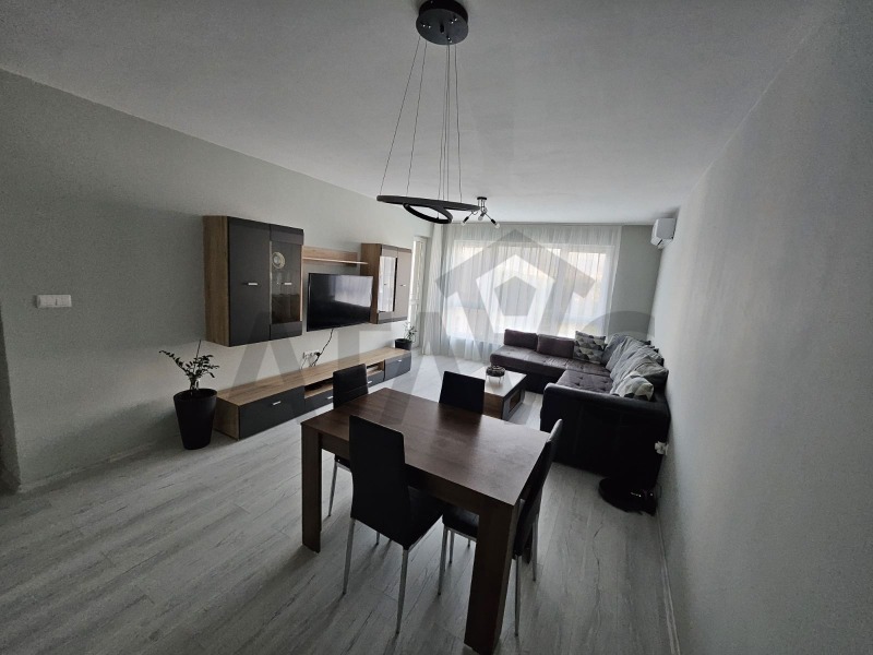 Te huur  2 slaapkamers Plovdiv , Ostromila , 100 m² | 82507756