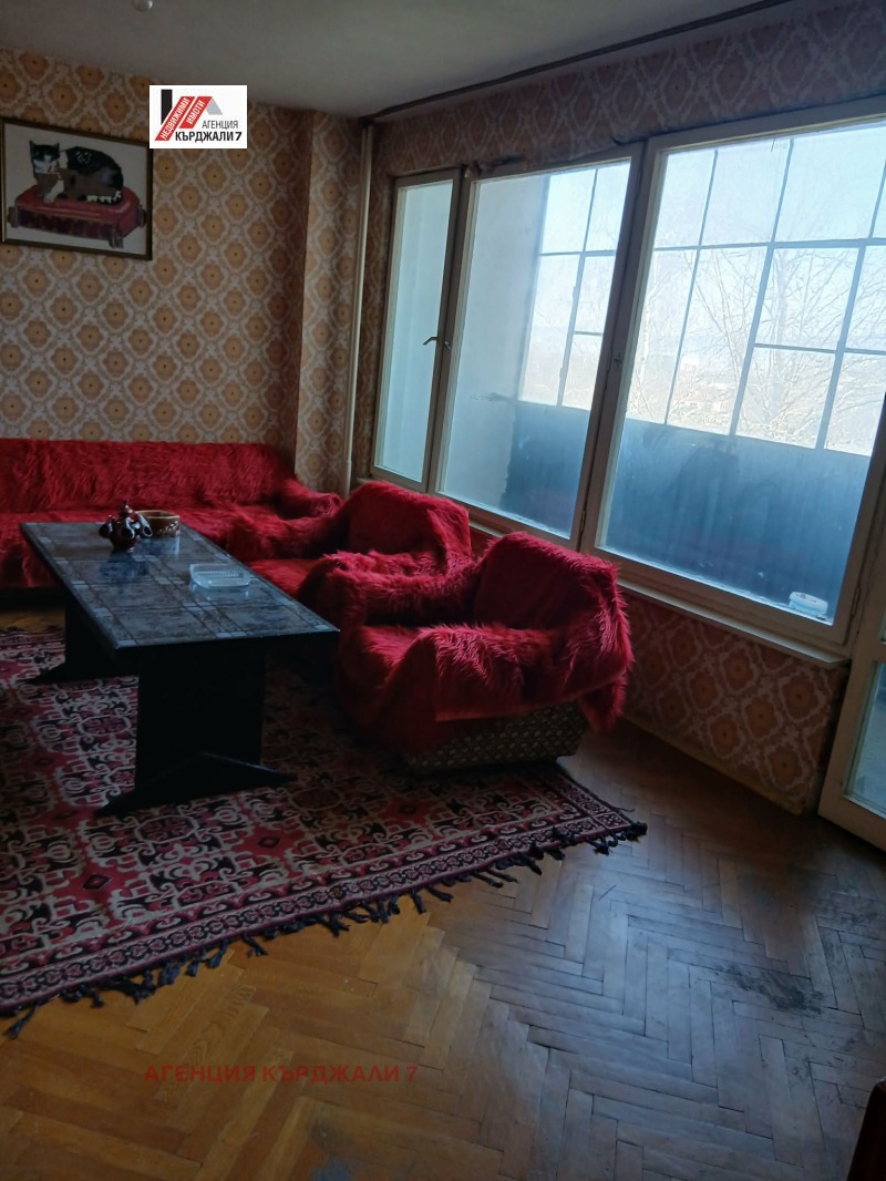 Дава под наем 4-СТАЕН, гр. Кърджали, Възрожденци