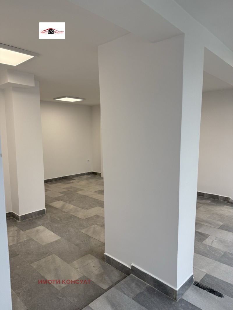 Vuokrattavana  Myymälä Veliko Tarnovo , Tsentar , 45 neliömetriä | 24465070 - kuva [3]