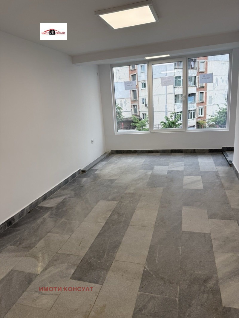 Vuokrattavana  Myymälä Veliko Tarnovo , Tsentar , 45 neliömetriä | 24465070