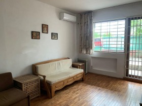 Studio Darvenica, Sofia 1