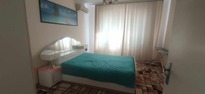 Kiadó  3 hálószobás Plovdiv , Kamenica 1 , 120 négyzetméter | 81442739