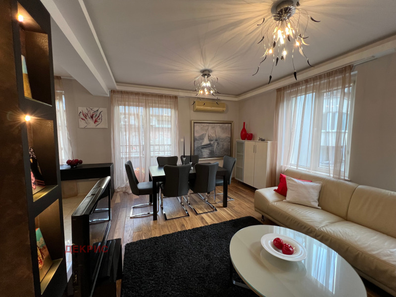 Kiadó  2 hálószobás Sofia , Centar , 120 négyzetméter | 34711041 - kép [6]