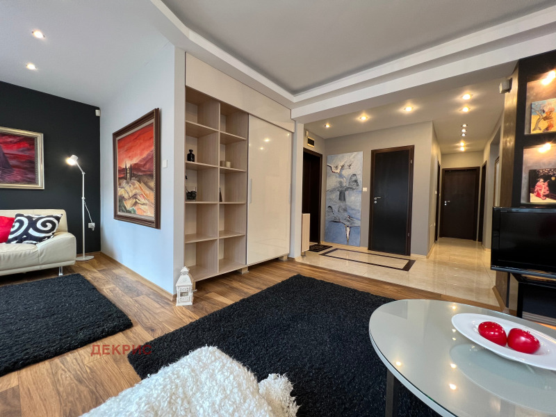 Kiadó  2 hálószobás Sofia , Centar , 120 négyzetméter | 34711041 - kép [3]
