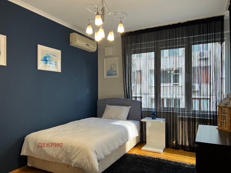 Kiadó  2 hálószobás Sofia , Centar , 120 négyzetméter | 34711041 - kép [8]