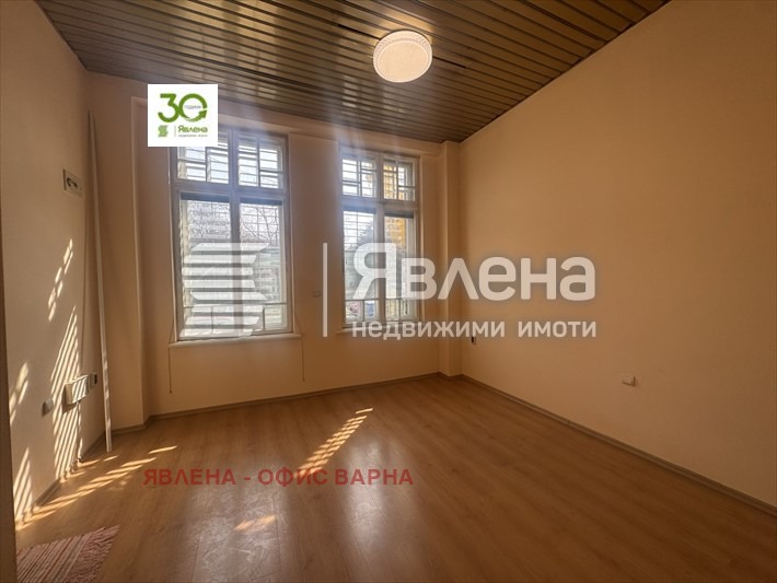 Дава под наем ОФИС, гр. Варна, Център