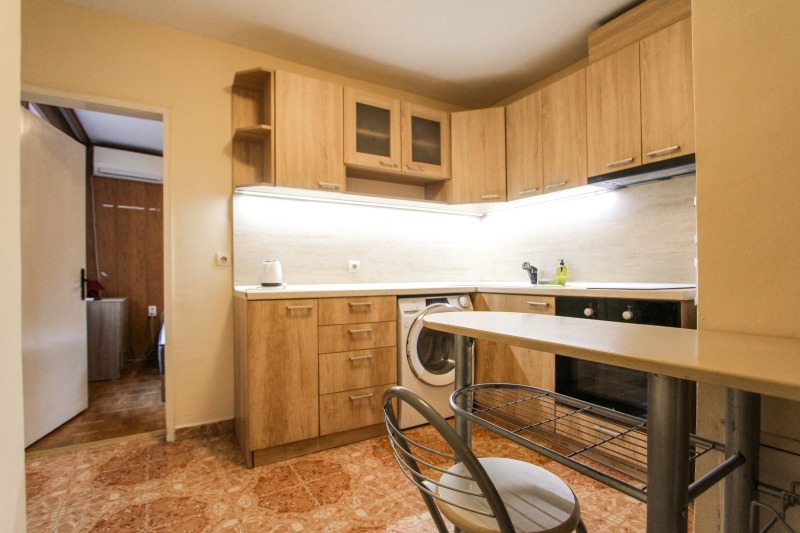 Дава под наем 2-СТАЕН, гр. София, Оборище, снимка 3 - Апартаменти - 53475630