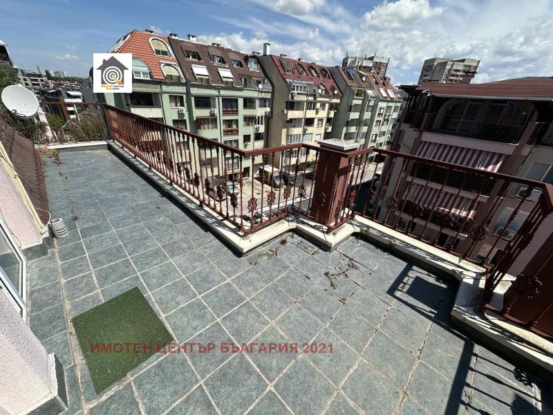 De inchiriat  Studio Sofia , Studentsci grad , 50 mp | 69792758 - imagine [12]