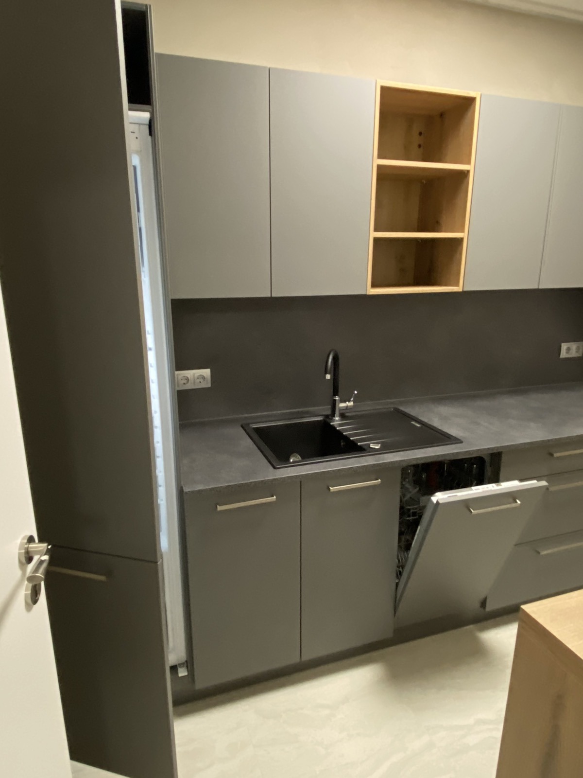 Дава под наем ОФИС, гр. София, Студентски град, снимка 2 - Офиси - 54307511