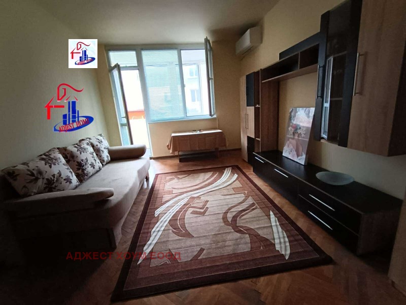 Do wynajęcia  Studio Szumen , Woenno ucziliszcze , 40 mkw | 19212134 - obraz [2]
