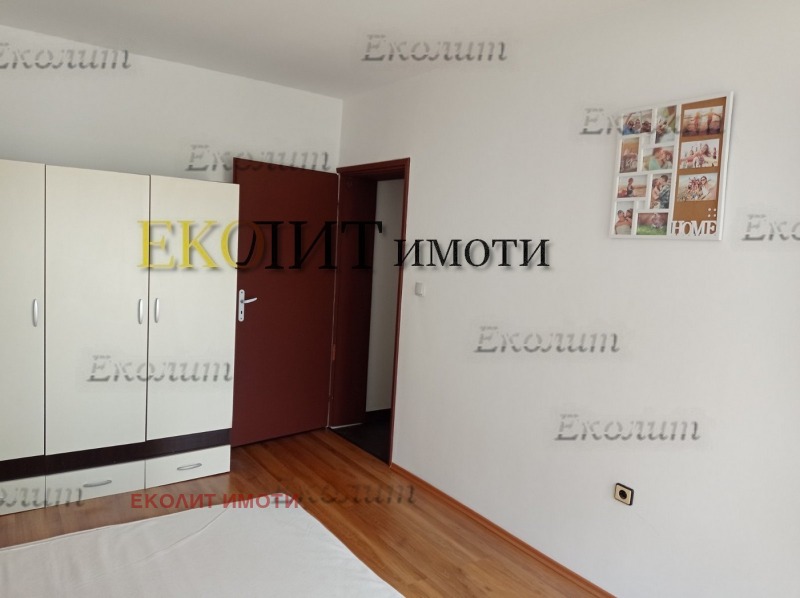 De inchiriat  3+ dormitor Sofia , Studentsci grad , 170 mp | 80189205