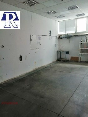 Индустријска зграда Пештерско шосе, Пловдив 3