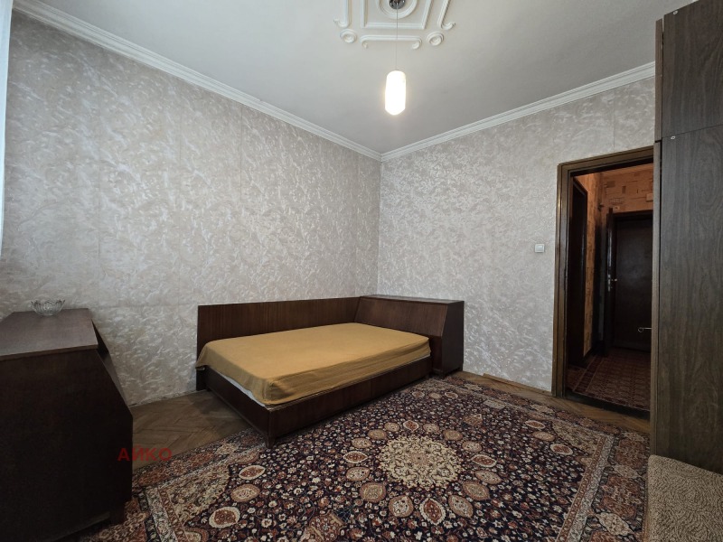 Дава под наем  2-стаен град София , Център , 77 кв.м | 65770110 - изображение [6]