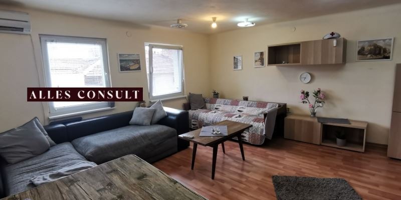 Дава под наем СТАЯ, гр. София, Център