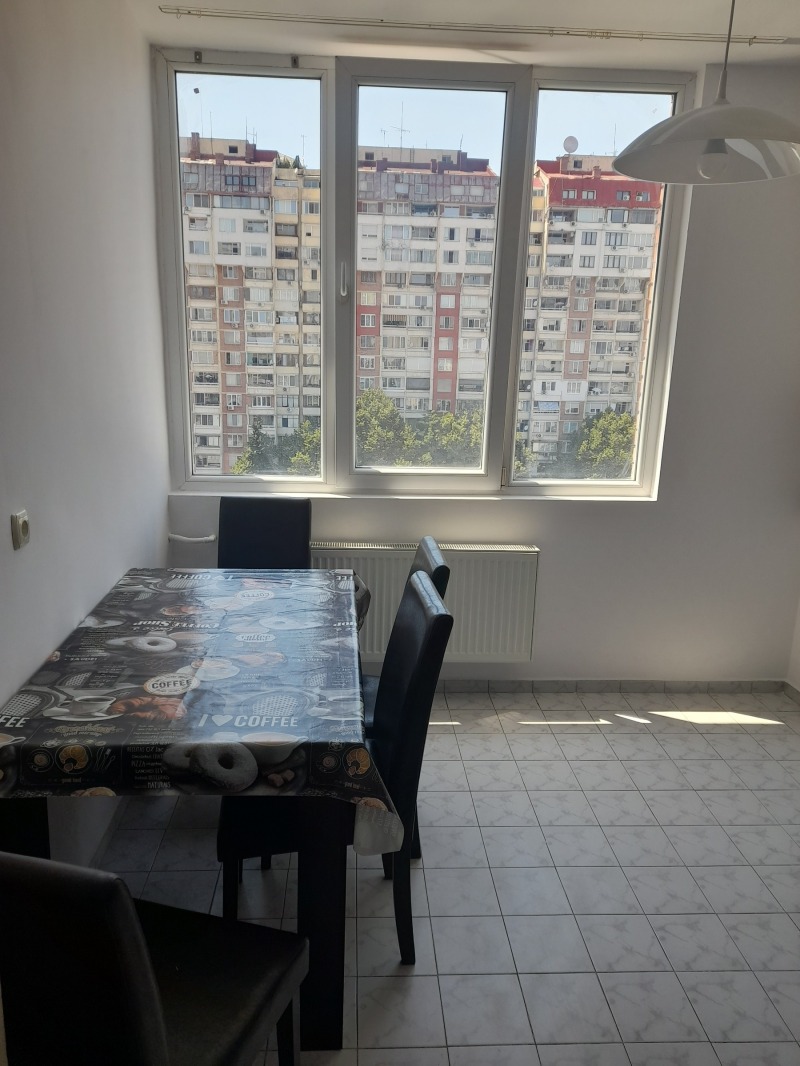 Til leje  1 soveværelse Sofia , Zona B-5 , 72 kvm | 71821852 - billede [2]
